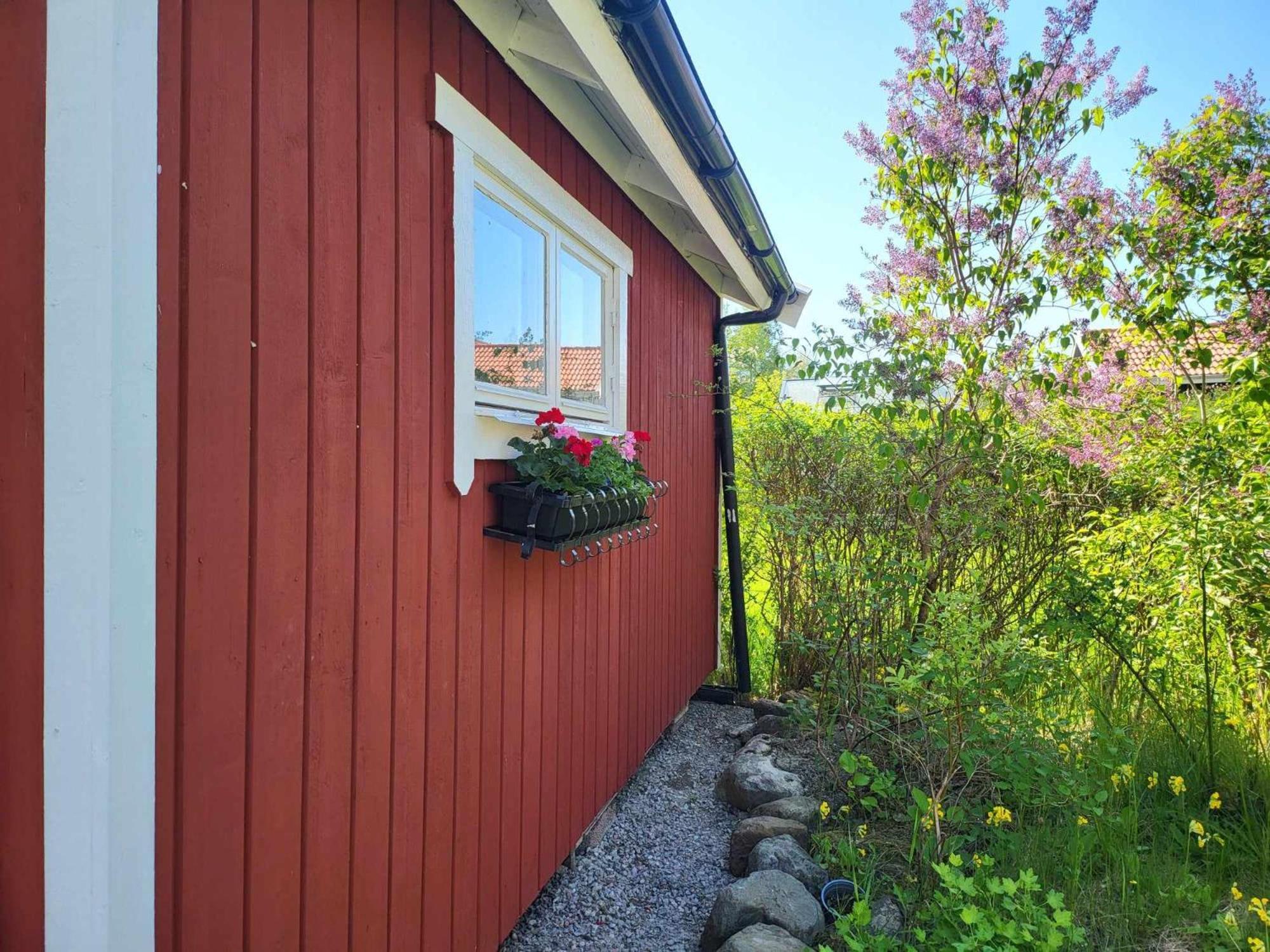 Minihus Med Stor Traedgardstomt Naera Golf Och Hav Villa Trosa Ngoại thất bức ảnh