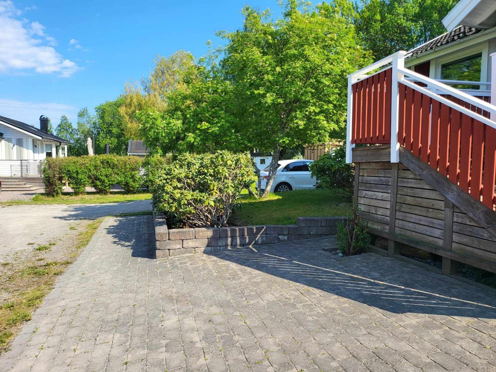 Minihus Med Stor Traedgardstomt Naera Golf Och Hav Villa Trosa Ngoại thất bức ảnh